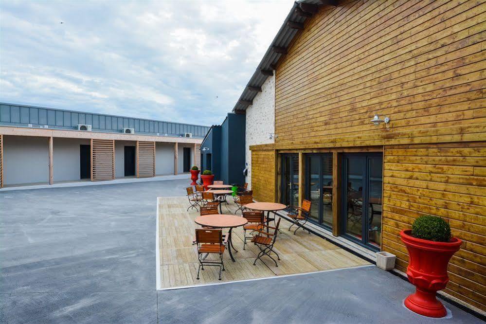 Cit'Hotel Le Relais Du Boisniard Chambretaud Exteriör bild
